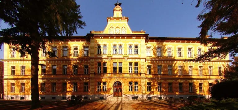 Táncsics Mihály Gimnázium Planetarium