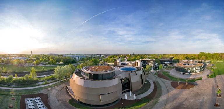 ESO Supernova Planetarium & Visitor Centre