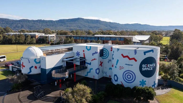 BlueScope Steel Planetarium - UOW Science Space