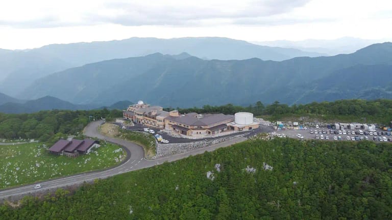 Hoshifuru Village Tengu