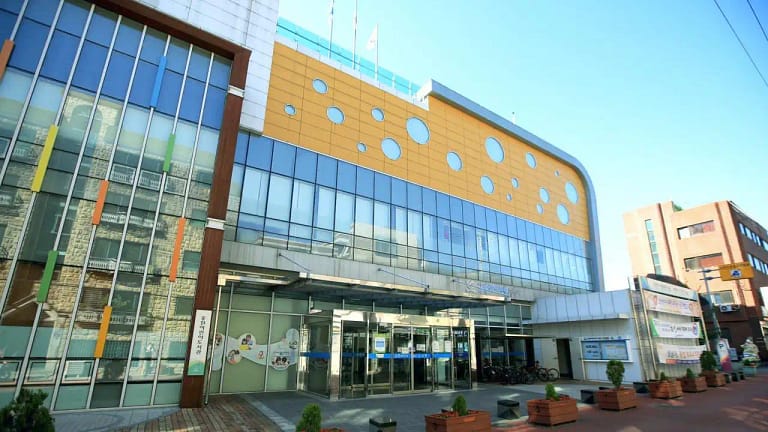 Jungwon Children's Library Planetarium