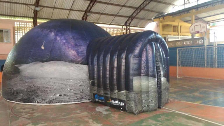 Planetario itinerante Supernova UNILAB