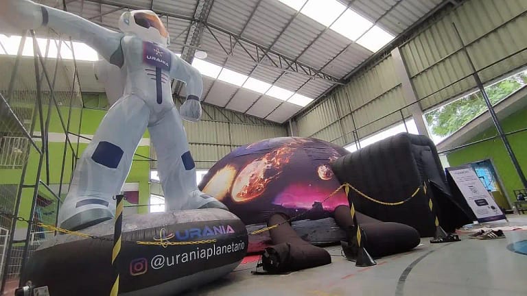 Urânia Planetário Móvel