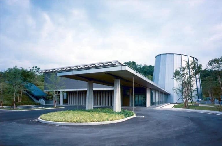 The Kids' Science Museum of Photon
