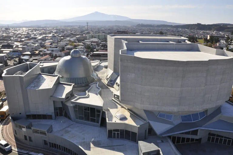 Yurihonjo City Cultural Center Kadare Planetarium