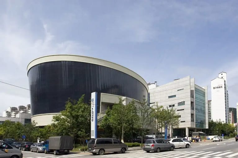 Shiheung City Youth Center Planetarium