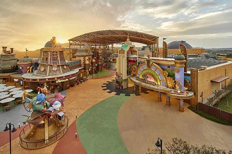 The Stars® 4D motion dome theatre