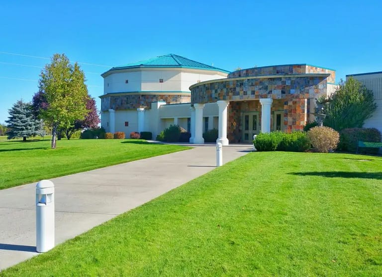 Earl & Hazel Faulkner Planetarium