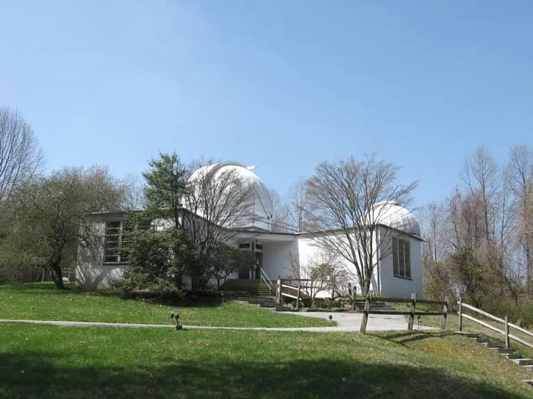 Mont Cuba Astronomical Observatory Planetarium