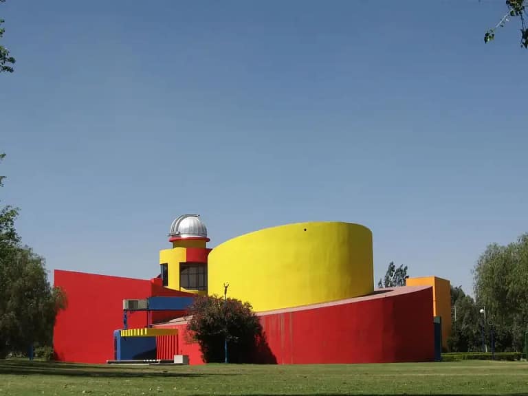 Planetario del Parque Tangamanga - Centro Cultural S.N.T.E.