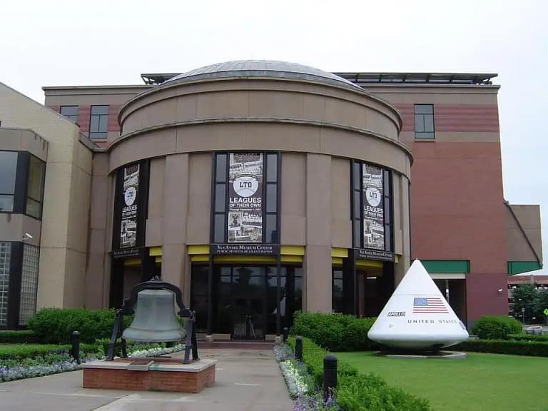 Roger B. Chaffee Planetarium